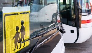 Tráfico detecta que uno de cada tres autobuses escolares incumple la normativa