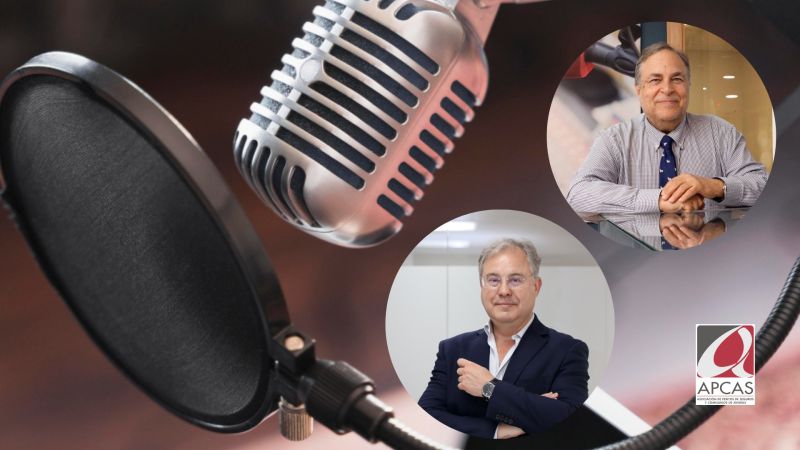 Carlos Alonso, director gerente de APCAS, y Miguel Benito, director de 'Todos Seguros', programa de Capital Radio