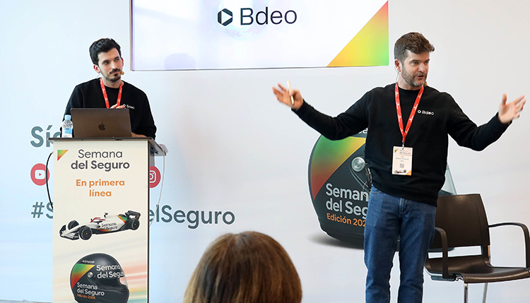 Javier Cubelos, Chief Data Officer, y Iñigo Muguerza, Chief Product Officer de bdeo