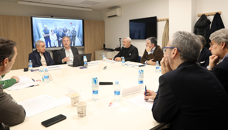Mesa redonda sobre los proveedores del seguro